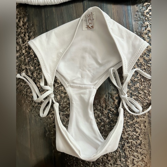 Becca Cheryl sliding triangle top sz D & Demi hipster side tie bottoms sz large - Picture 6 of 9